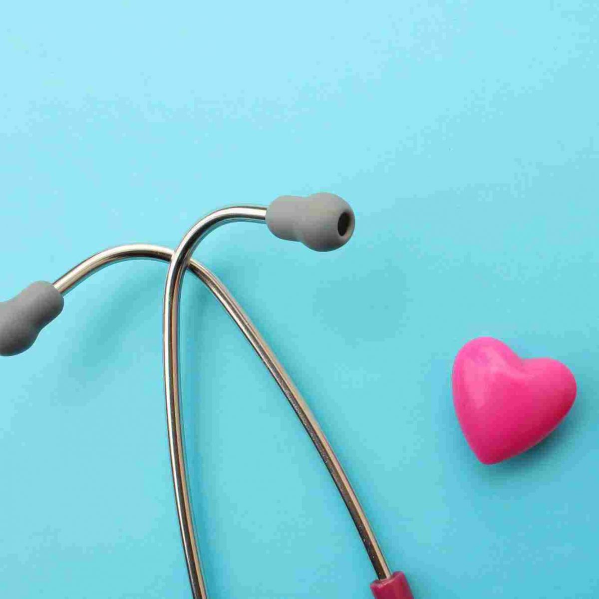 srce i stetoskop